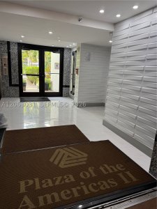 Aluguel de apartamento no Plaza of the Americas 916