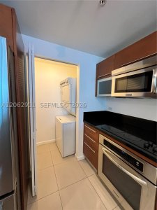Comprar apartamento no Vizcayne Everglades On The Bay 2609