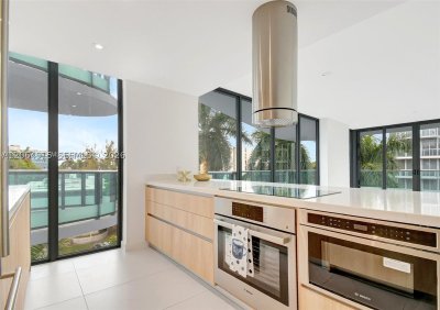 Alquiler de apartamento en Alana Bay Harbor Island 401