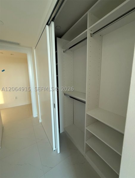 Alquiler de apartamento en Alana Bay Harbor Island 401
