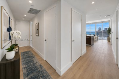 Comprar apartamento no Icon Brickell Tower II 3601