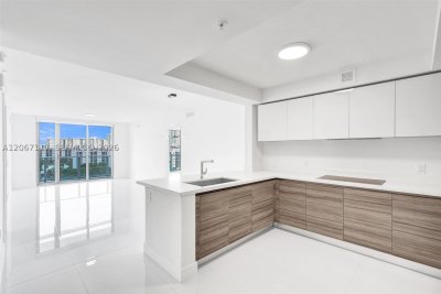 Parque Towers at St. Tropez Apt #5-805