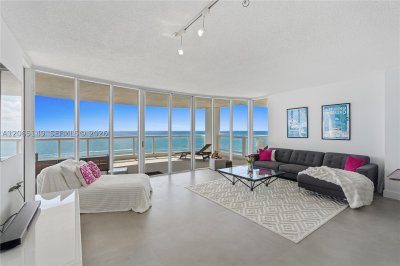 Comprar apartamento no La Tour 1503