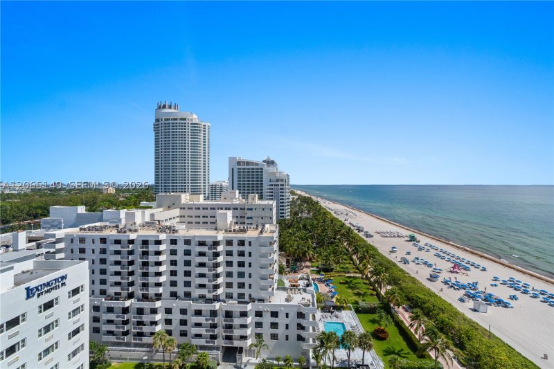 Condo for sale at La Tour 1503