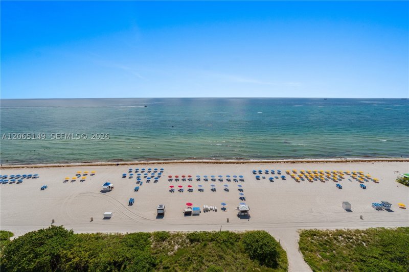Condo for sale at La Tour 1503