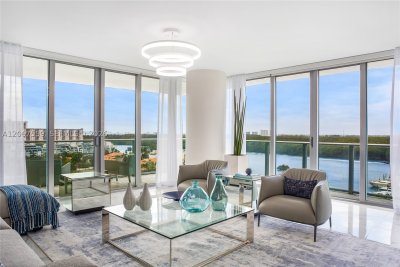 Parque Towers at St. Tropez Apt #5-1102