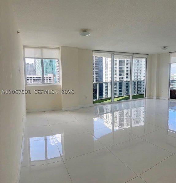 Apartment for rent at 23 Biscayne Bay 1605