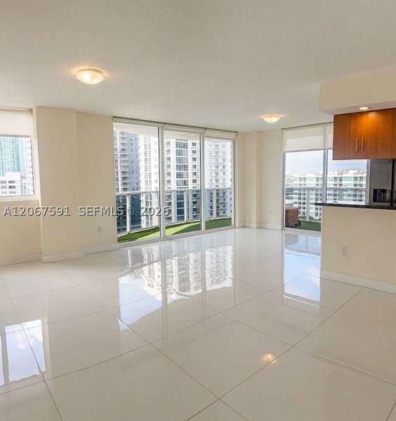 Apartment for rent at 23 Biscayne Bay 1605