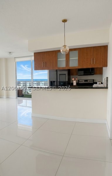 Apartment for rent at 23 Biscayne Bay 1605