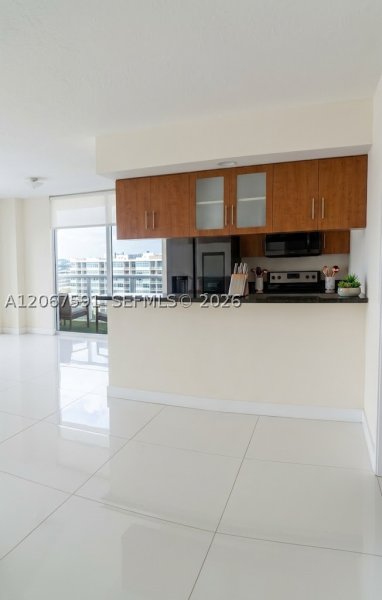 Apartment for rent at 23 Biscayne Bay 1605