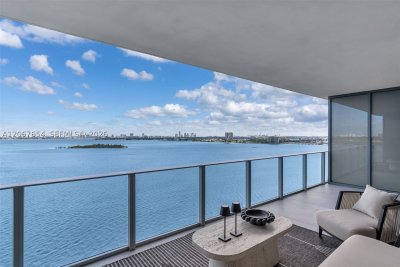 Aluguel de apartamento no Aria Reserve Miami 1203
