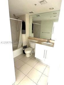 Comprar apartamento en One Miami West Tower 1802