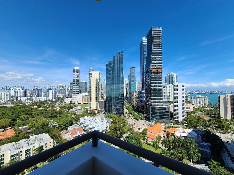 Condo for sale at Villa Regina 1907