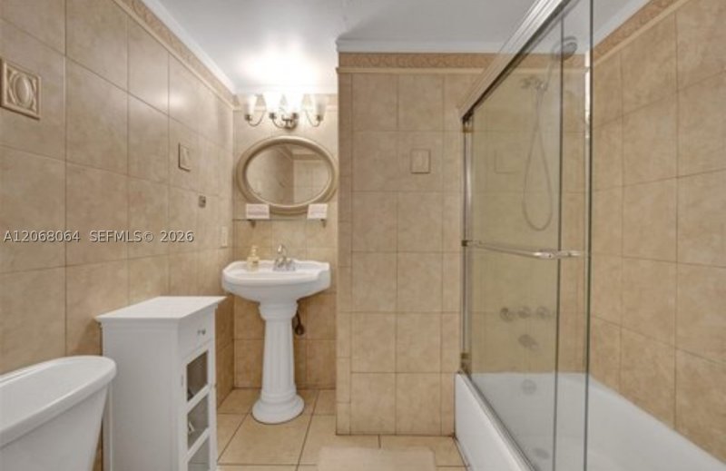Condo for sale at Ocean Manor 221