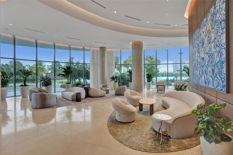 Condo for sale at One Park Tower by Turnberry 1805