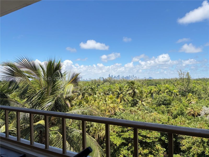 Alquiler de apartamento en Commodore Club West 702