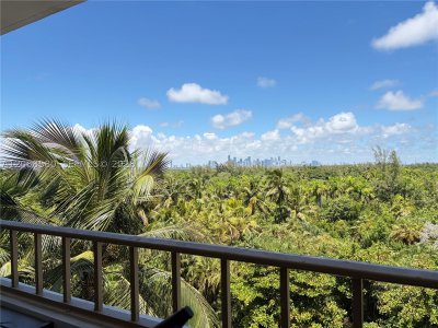 Alquiler de apartamento en Commodore Club West 702