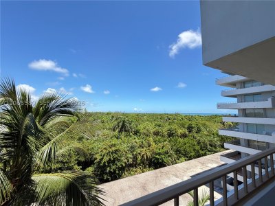 Alquiler de apartamento en Commodore Club West 702