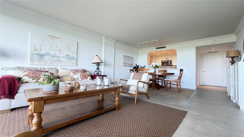 Alquiler de apartamento en Commodore Club West 702