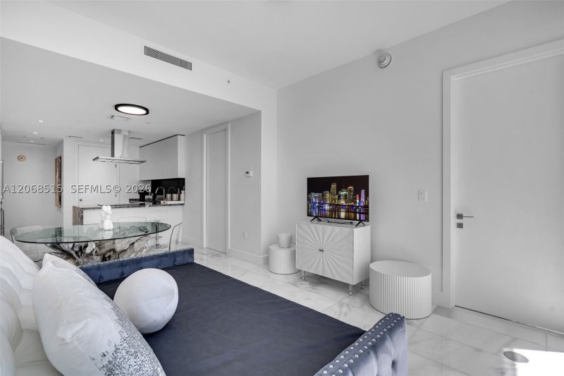 Condo for sale at Missoni Baia 1604