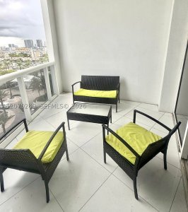 Alquiler de apartamento en Trump Royale 908