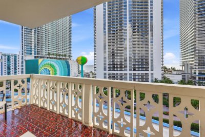 Comprar apartamento no Imperial Towers PH 1