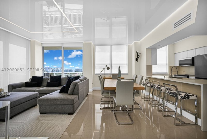 Comprar apartamento en Turnberry On The Green 1004