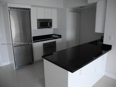 Aluguel de apartamento no Mint at Riverfront 3402