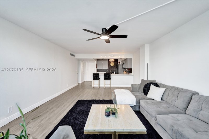Condo for sale at Trafalgar Towers 205