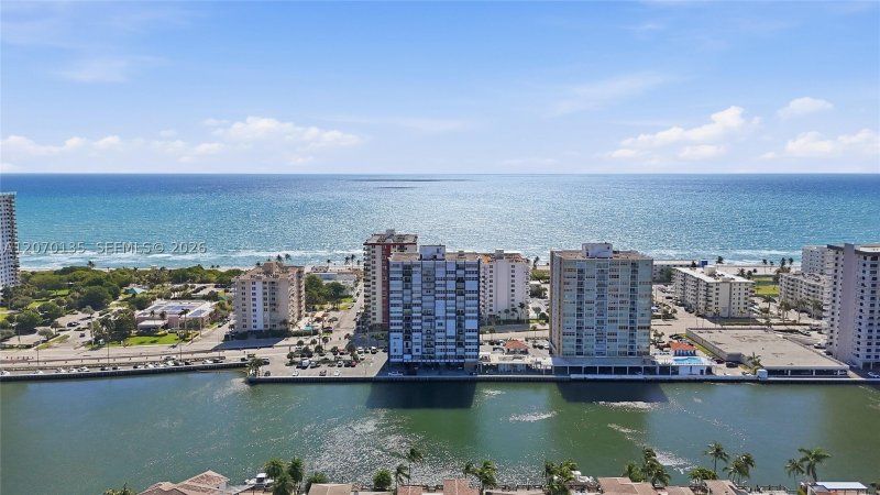 Condo for sale at Trafalgar Towers 205