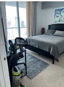 Alquiler de apartamento en Latitude On The River 3803