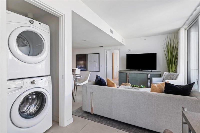 Apartment for rent at Tiffany House 1016
