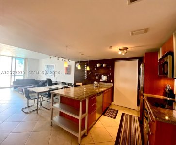 Alquiler de apartamento en Latitude On The River 1607