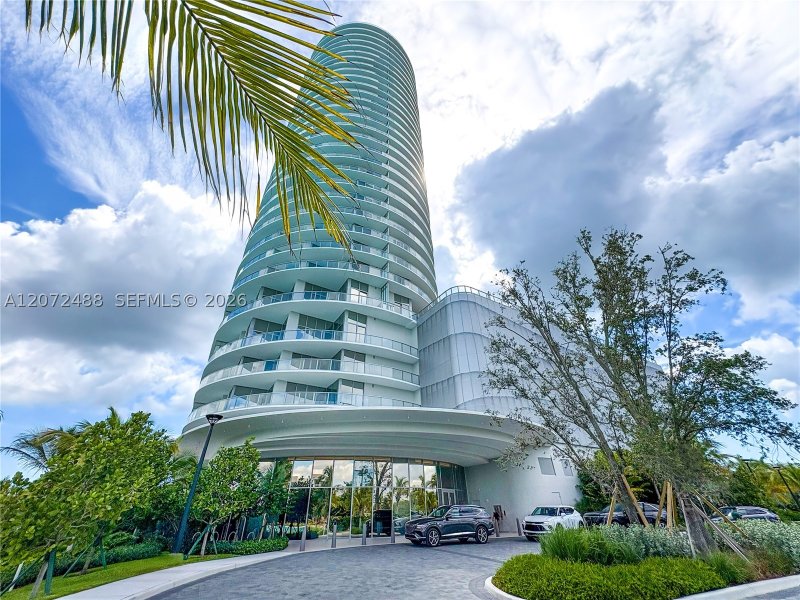 Alquiler de apartamento en One Park Tower by Turnberry 809