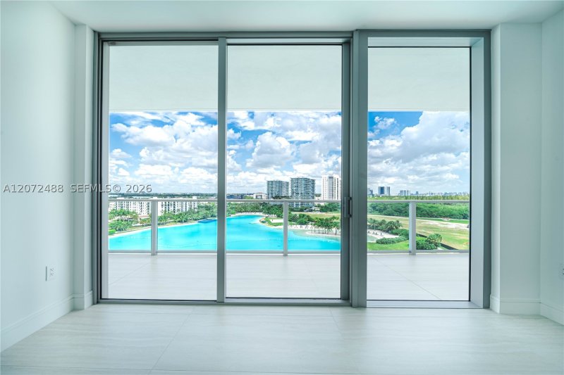 Alquiler de apartamento en One Park Tower by Turnberry 809