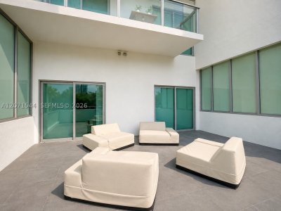 Comprar apartamento no Le Parc at Brickell 303