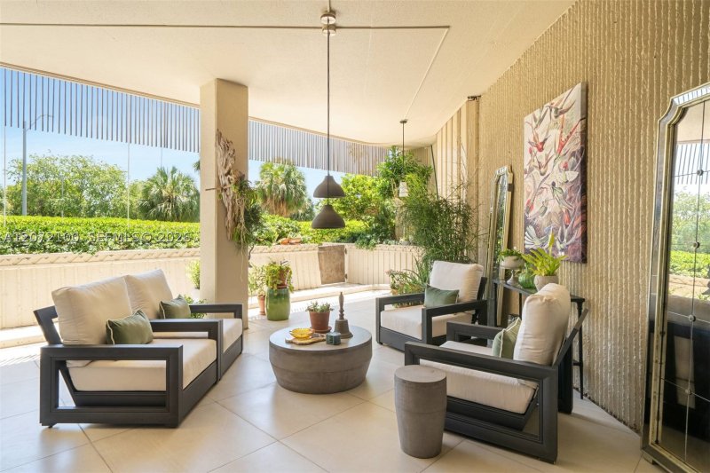 Condo for sale at Yacht Harbour 1B