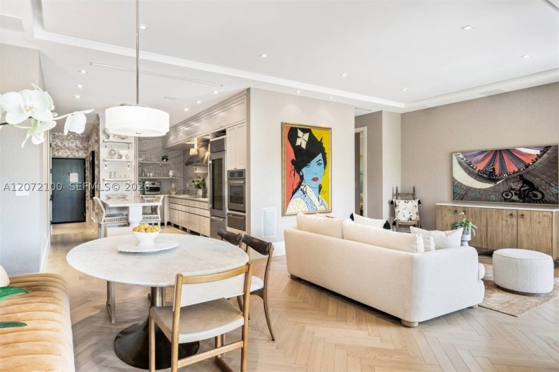 Condo for sale at Yacht Harbour 1B