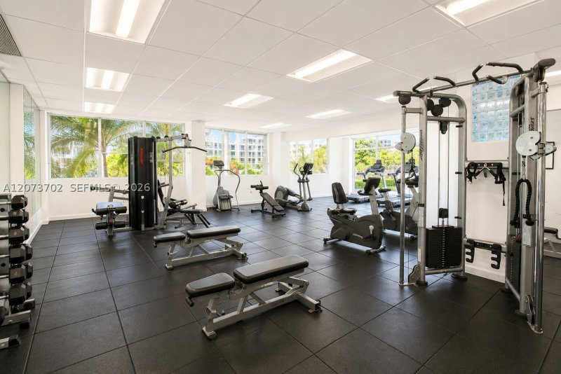 Condo for sale at Pavilion 1009