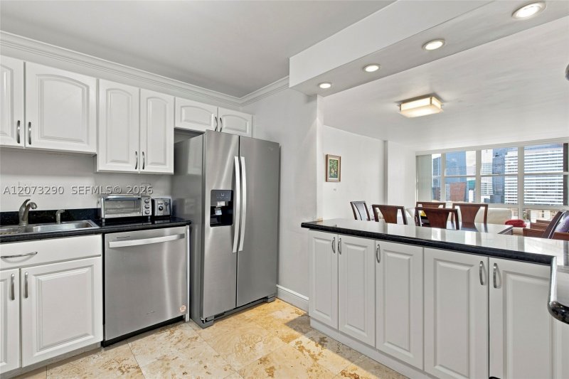 Condo for sale at Brickell Place B1411