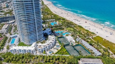 Alquiler de apartamento en Continuum I South 1810