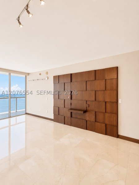 Aluguel de apartamento no Icon Brickell Tower I 5605