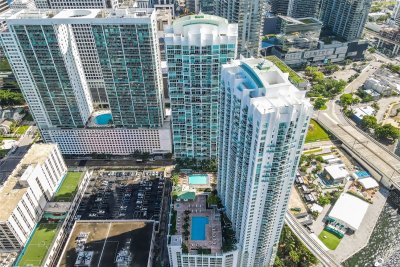 Aluguel de apartamento no Brickell on the River South 807