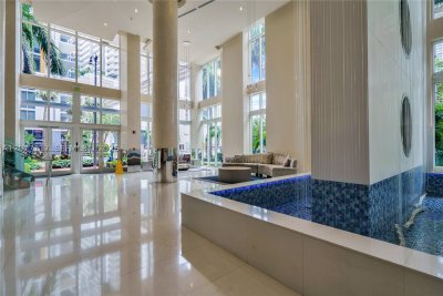 Aluguel de apartamento no Brickell on the River South 807