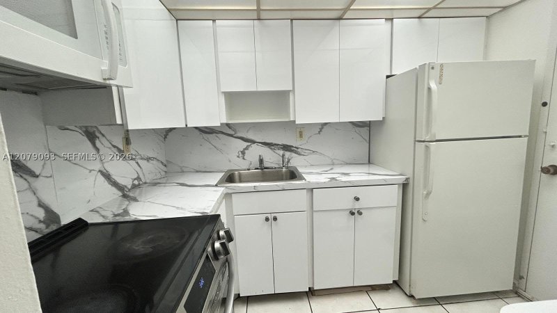Condo for sale at Triton Towers 544