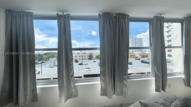 Condo for sale at Triton Towers 544