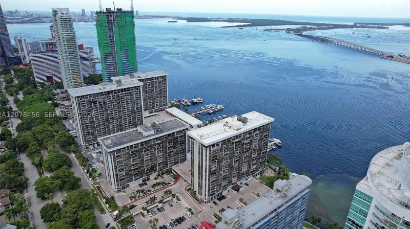 Condo for sale at Brickell Place II 1501D