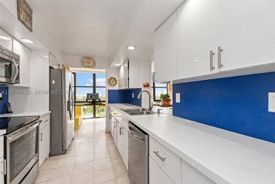 Comprar apartamento no Brickell Place II 1501D