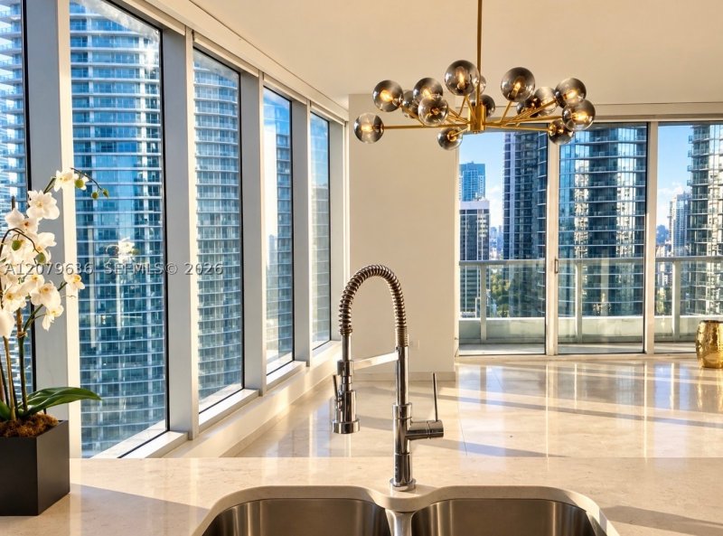 Apartment for rent at Icon Brickell Tower I 2915