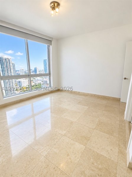 Apartment for rent at Icon Brickell Tower I 2915